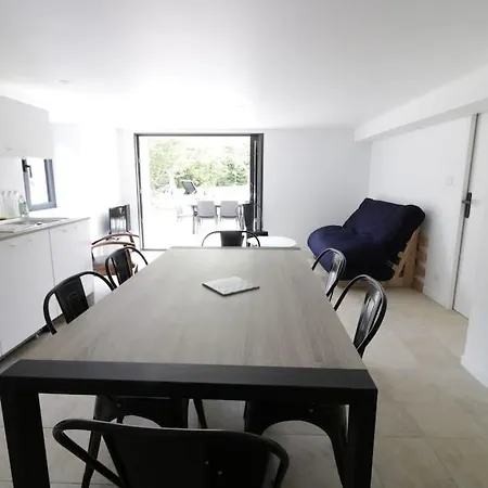 Maison De Charme Avec Piscine Dans Le Bourg