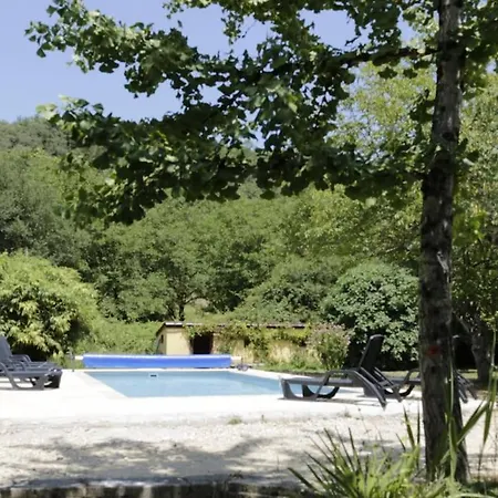 Prázdninový dům Maison De Charme Avec Piscine Dans Le Bourg *