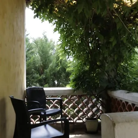 Maison De Charme Avec Piscine Dans Le Bourg